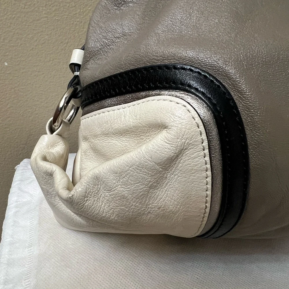Coach Ashley Taupe and Cream Leather Shoulder Bag - Picture 12 of 14